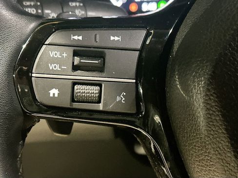 Used 2024 Honda Pilot EX-L image 11