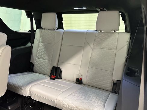 Used 2026 Cadillac Escalade Platinum Sport w/ LPO, ONYX Package AWD/4WD image 17