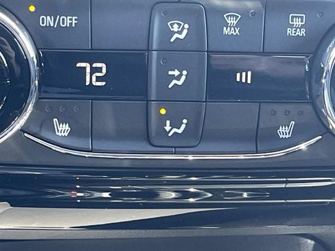 New 2026 Chevrolet Trax LT w/ Driver Confidence Package image 19