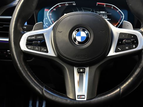 Used 2022 BMW 330i w/ M Sport Package image 32