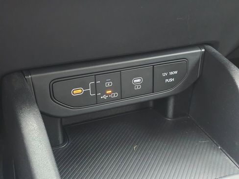 Used 2025 Kia K4 LXS image 21