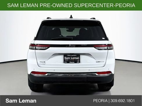 Used 2022 Jeep Grand Cherokee Limited w/ MOPAR Finishing Package AWD/4WD image 6