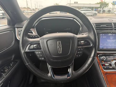 Certified 2020 Lincoln Continental AWD w/ Convenience Package image 17