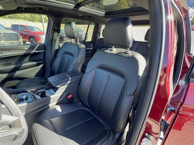 Used 2026 Jeep Grand Cherokee Limited w/ Limited Altitude Package AWD/4WD image 23
