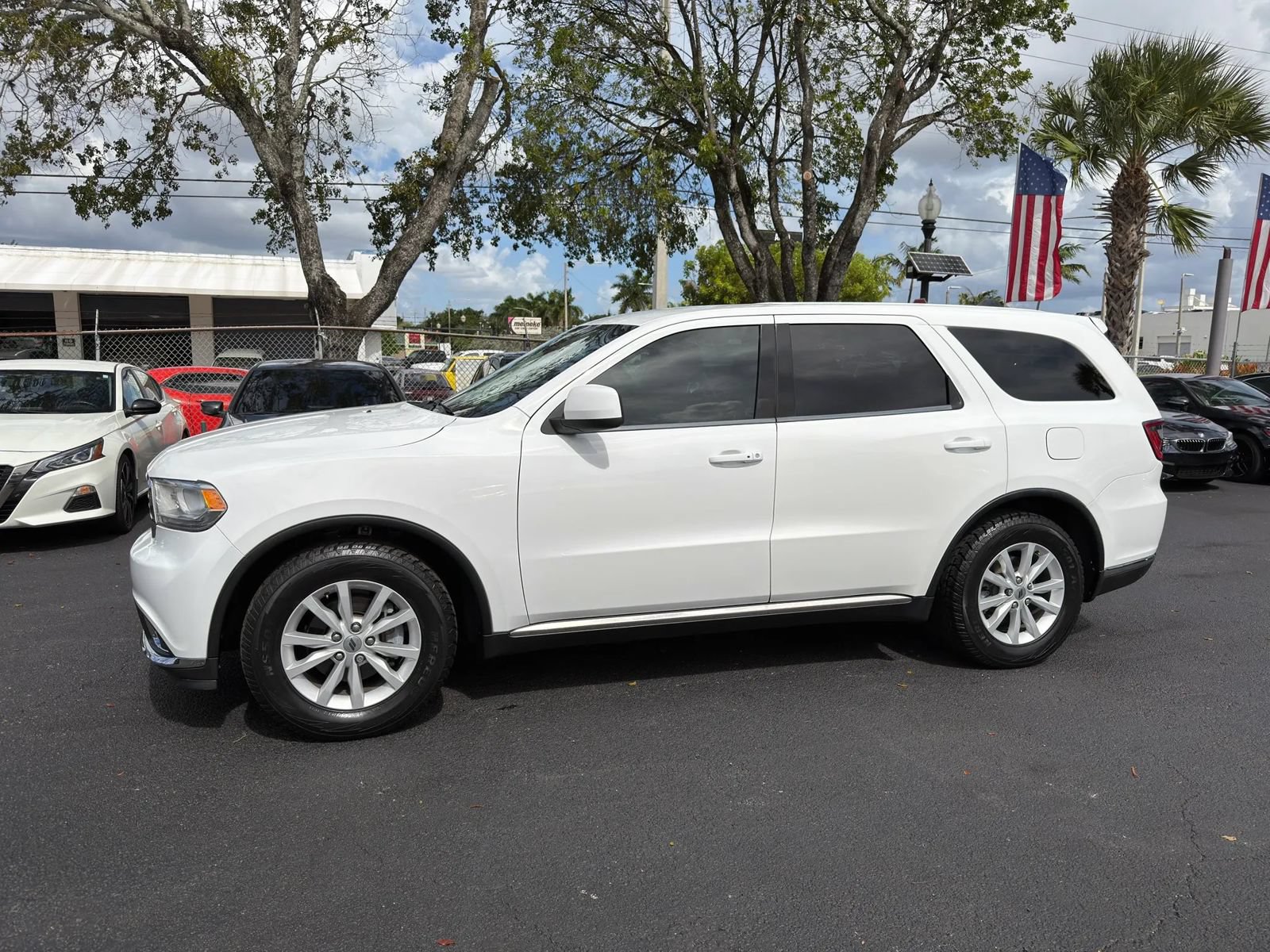 Used 2019 Dodge Durango SXT w/ 3rd Row Seating Group RWD image 10