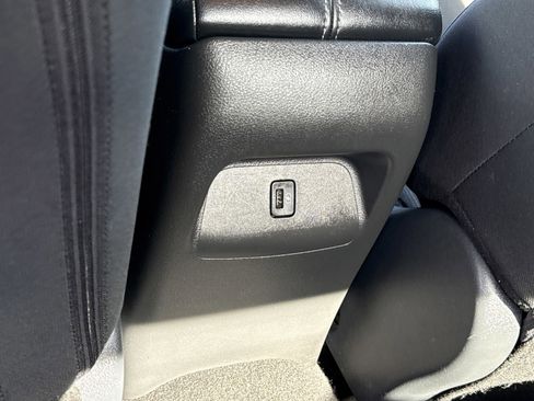 Used 2024 Nissan Sentra SV FWD image 14