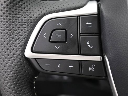 Certified 2026 Toyota Sienna XSE image 17