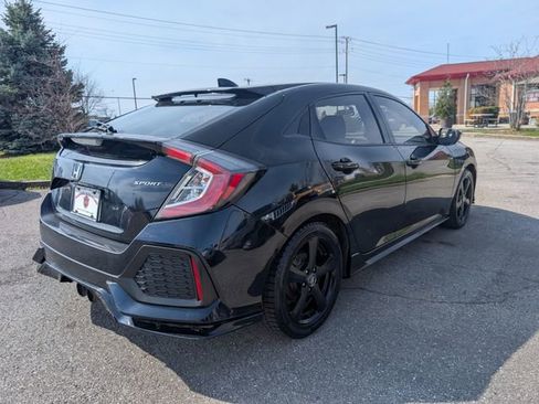 Used 2017 Honda Civic Sport image 6