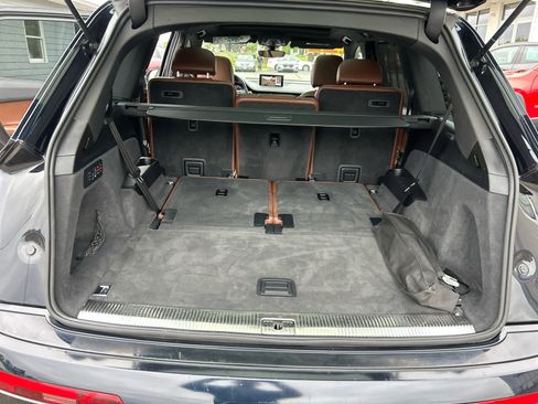 Used 2017 Audi Q7 3.0T Prestige AWD/4WD image 28