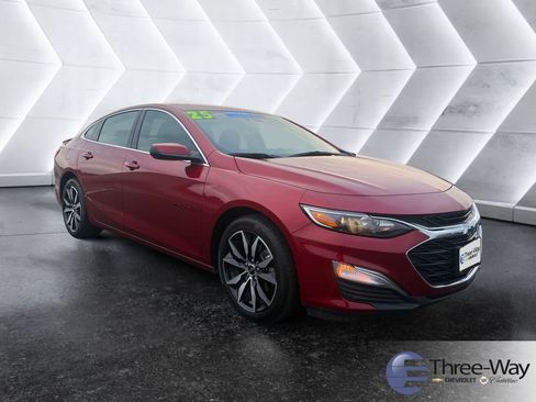 Used 2025 Chevrolet Malibu RS image 7