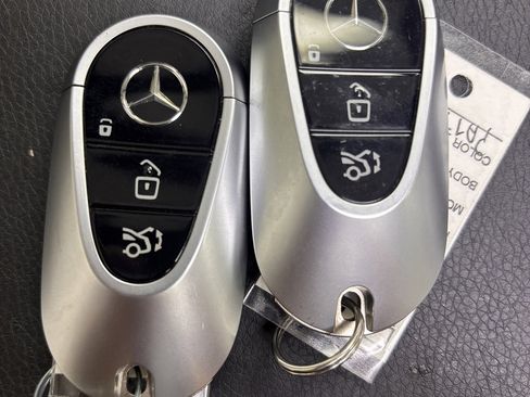 Used 2023 Mercedes-Benz S 580 4MATIC Sedan w/ AMG Line image 6