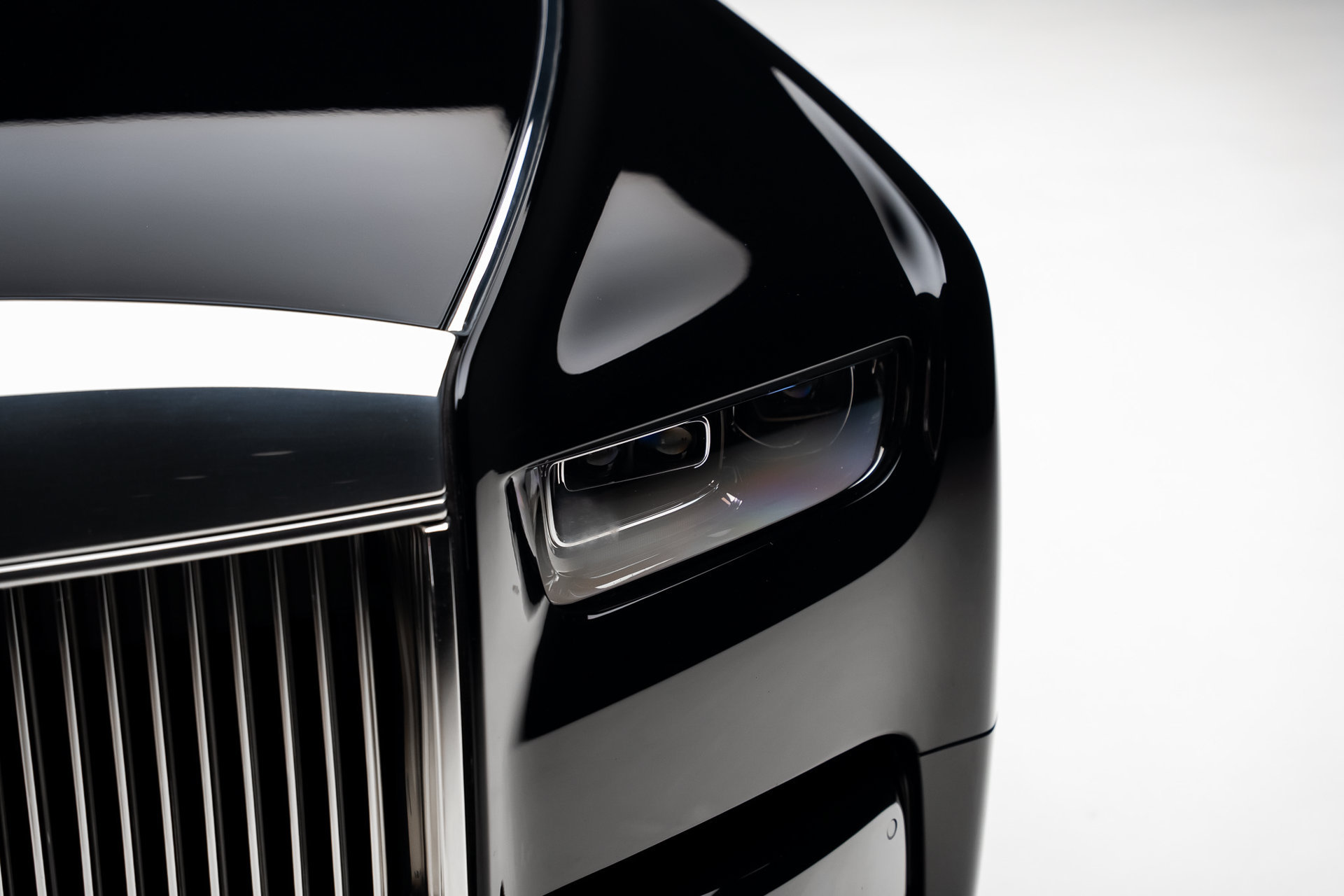 Used 2023 Rolls-Royce Phantom Sedan w/ The Phantom Package RWD image 12