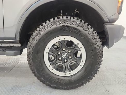 New 2024 Ford Bronco Outer Banks w/ Sasquatch Package image 14