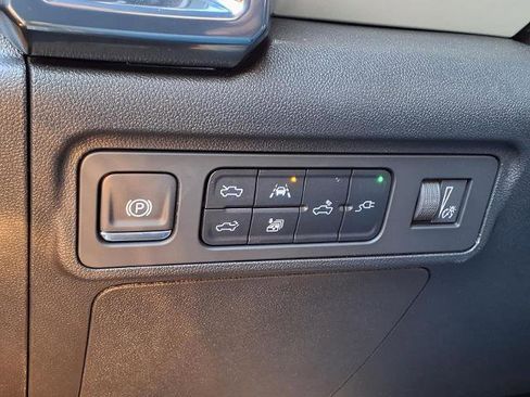 New 2026 GMC Hummer EV 4x4 Crew Cab image 13