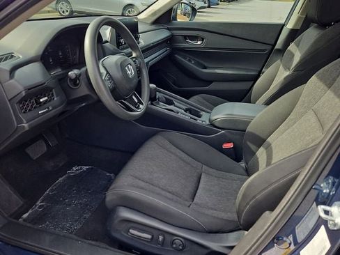 Used 2025 Honda Accord SE image 18