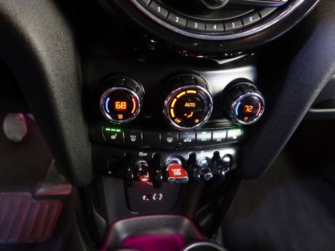Used 2017 MINI Cooper S w/ Premium Package FWD image 29