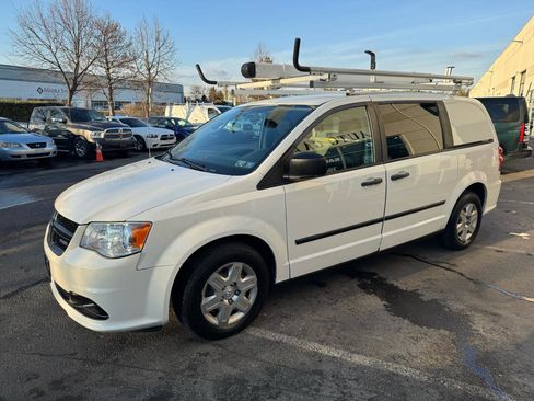 Used 2013 RAM C/V Tradesman image 8