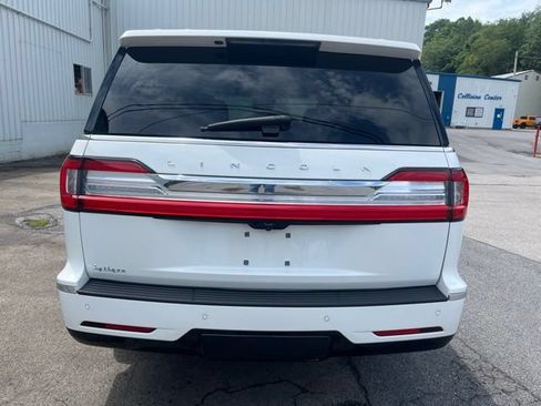 Used 2021 Lincoln Navigator Reserve AWD/4WD image 7