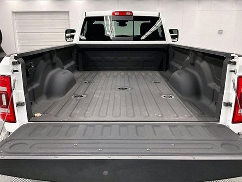 Used 2024 RAM 3500 Tradesman image 28