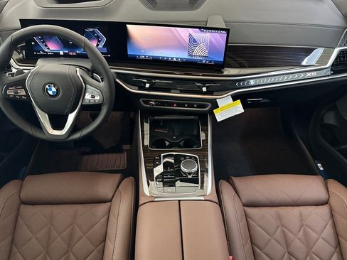Used 2026 BMW X5 sDrive40i w/ Climate Comfort Package image 15