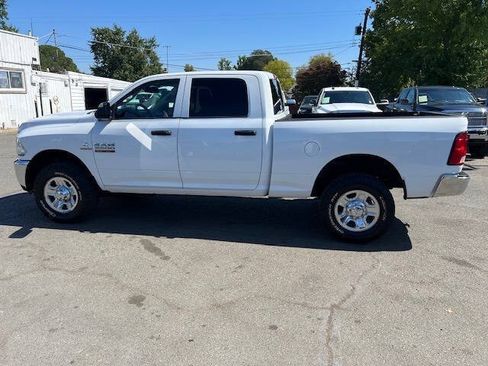 Used 2014 RAM 3500 Tradesman w/ Chrome Appearance Group AWD/4WD image 4