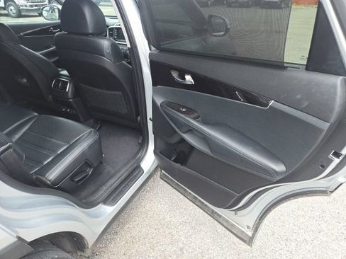 Used 2018 Kia Sorento EX w/ EX Advanced Touring Package FWD image 10