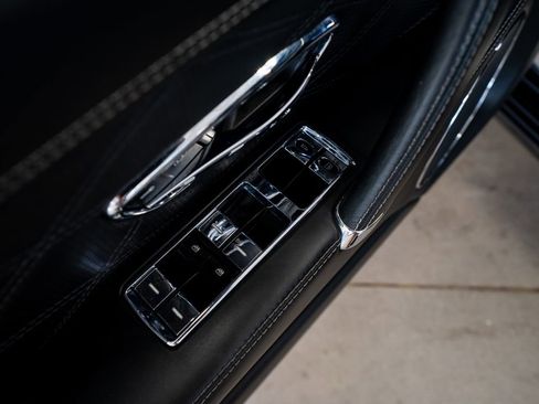 Used 2015 Bentley Flying Spur V8 AWD/4WD image 26