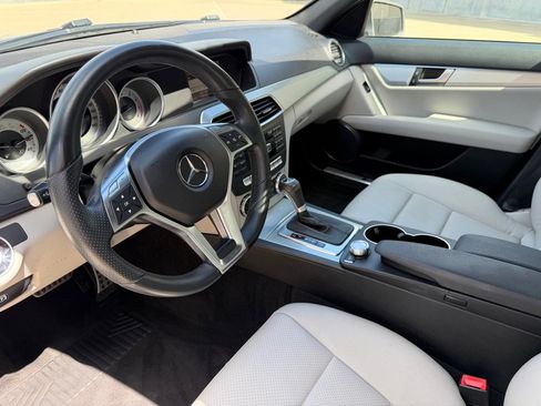 Used 2014 Mercedes-Benz C 250 Sedan image 12
