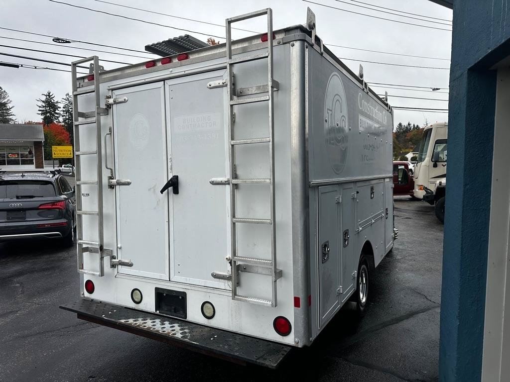 Used 2013 Ford E-350 and Econoline 350 Super Duty RWD image 4