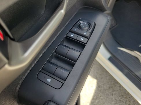 Used 2025 Toyota Tacoma TRD Off-Road AWD/4WD image 14