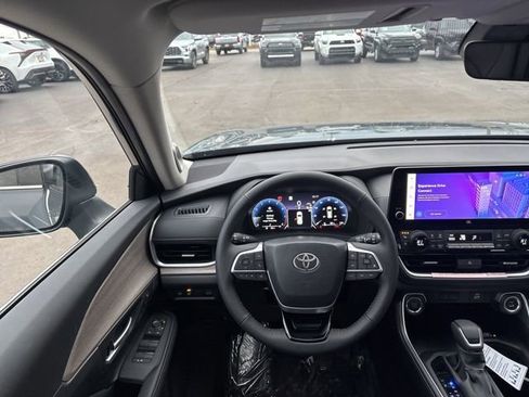 New 2026 Toyota Grand Highlander Limited image 49