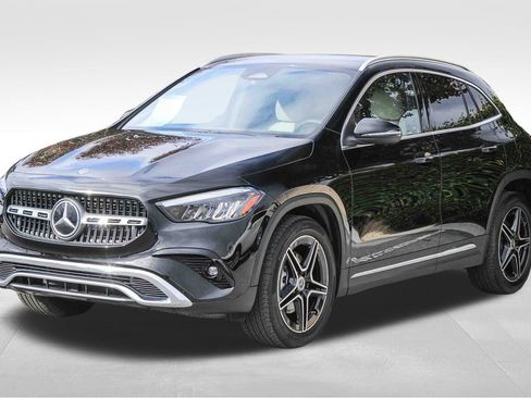 Certified 2026 Mercedes-Benz GLA 250 4MATIC image 3