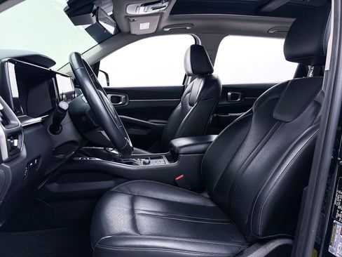 Used 2022 Kia Sorento S w/ Panoramic Sunroof Package image 19