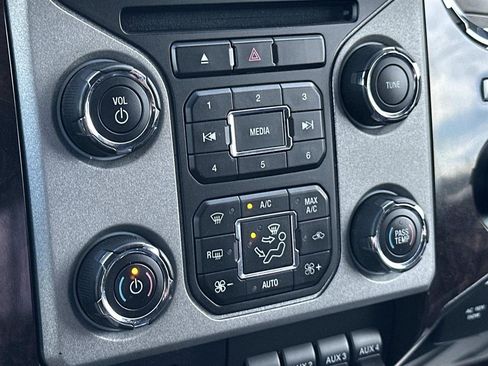 Used 2016 Ford F350 Platinum image 22