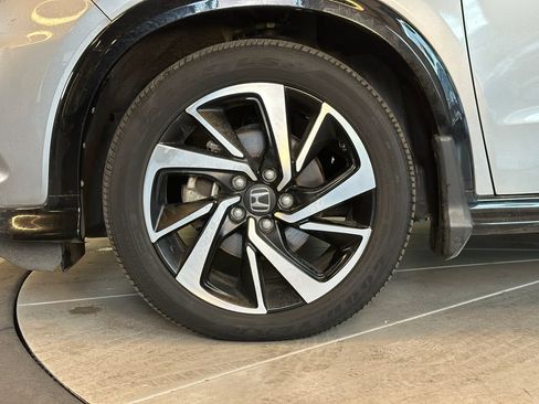 Used 2020 Honda HR-V Sport image 25