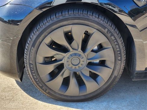 Used 2021 Tesla Model 3 Long Range image 10