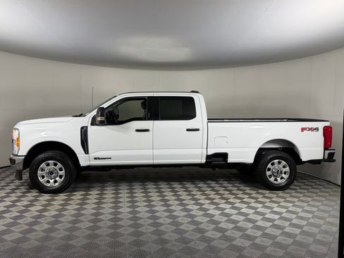 Used 2023 Ford F350 XLT w/ FX4 Off-Road Package image 10