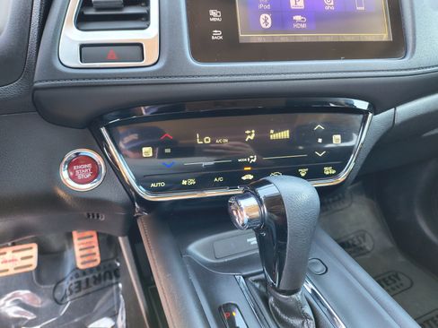 Used 2016 Honda HR-V EX image 29