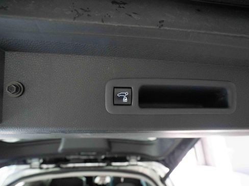 Used 2021 Toyota Sienna XLE AWD/4WD image 29