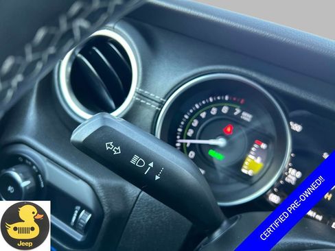 Used 2023 Jeep Wrangler Unlimited Sahara image 27