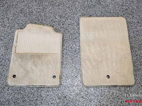 Used 2012 Chevrolet Corvette Convertible w/ 2LT Preferred Equipment Group image 28