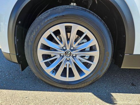 Certified 2024 MAZDA CX-90 Plug-In Hybrid w/ Preferred AWD/4WD image 8