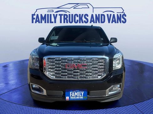 Used 2019 GMC Yukon XL Denali w/ Denali Ultimate Package AWD/4WD image 8