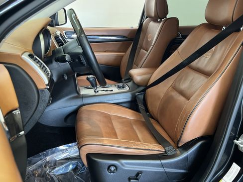 Used 2013 Jeep Grand Cherokee Overland Summit image 11