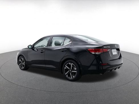 Used 2025 Nissan Sentra SV FWD image 7