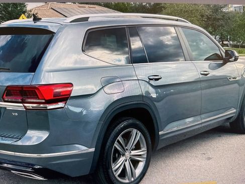 Used 2019 Volkswagen Atlas SEL R-Line image 3