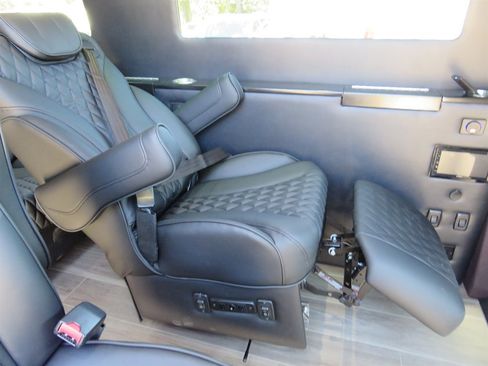 Used 2022 Mercedes-Benz Sprinter 4500 w/ Parking Package image 23