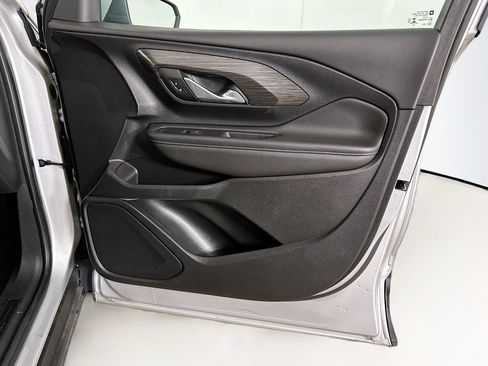 Used 2022 GMC Terrain SLE w/ Driver Convenience Package image 31