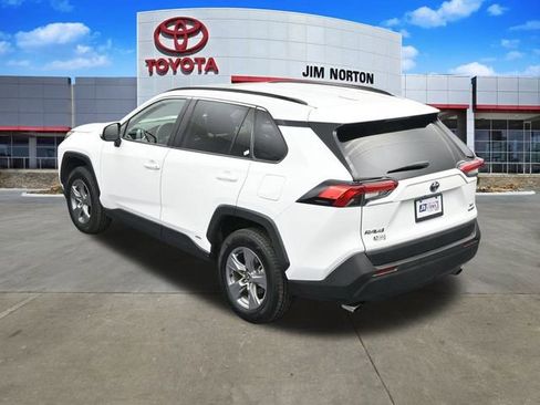 Used 2022 Toyota RAV4 XLE image 52