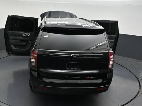 Used 2024 Chevrolet Suburban RST w/ Luxury Package RWD image 37